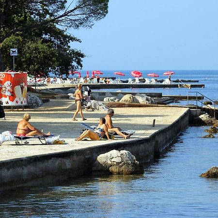 Apartments With A Parking Space Umag - 7110 Zewnętrze zdjęcie