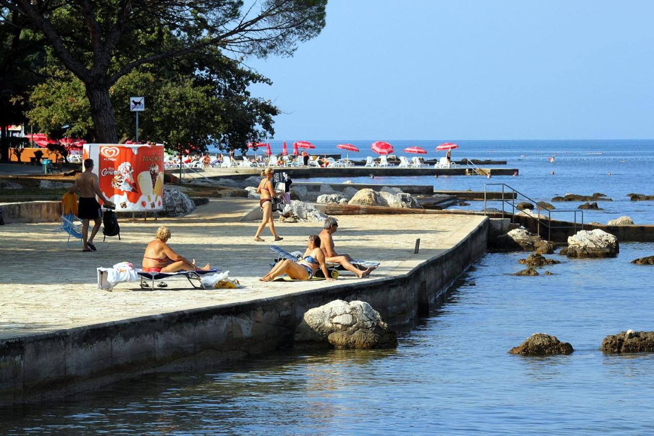 Apartments With A Parking Space Umag - 7110 Zewnętrze zdjęcie